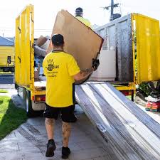 Best Retail Junk Removal  in Mahomet, IL